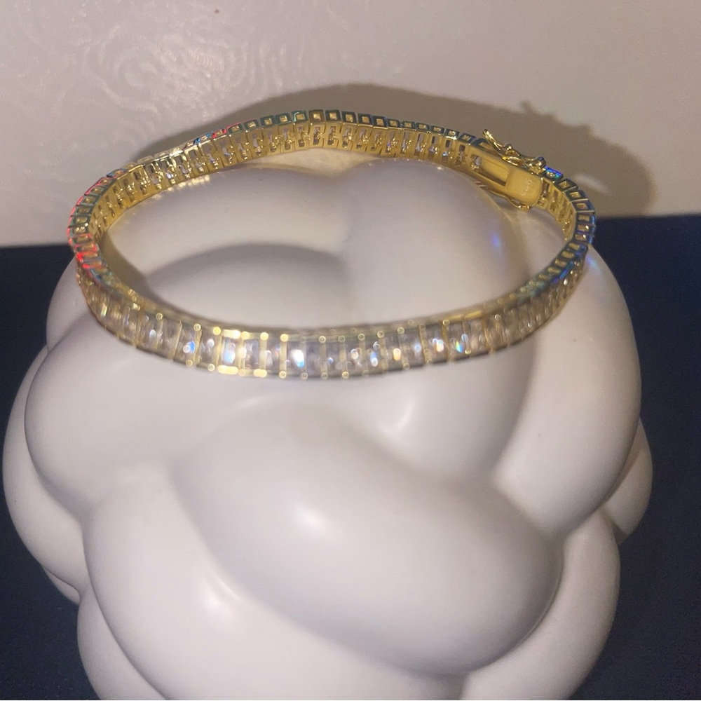 925. Gold-pl. Baguette Cut8.00 Ct White Topaz Bracelet